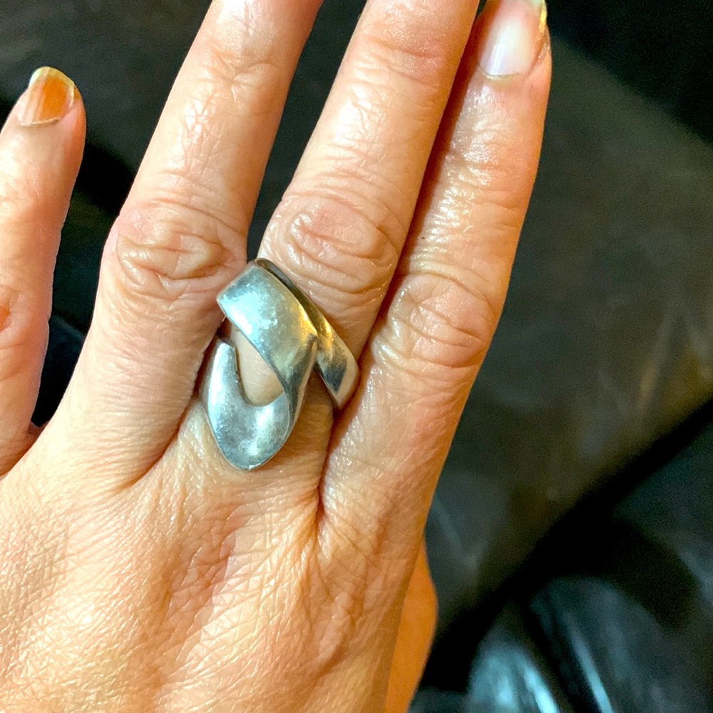 Ladies  Mexico Silver Swirl Ring
